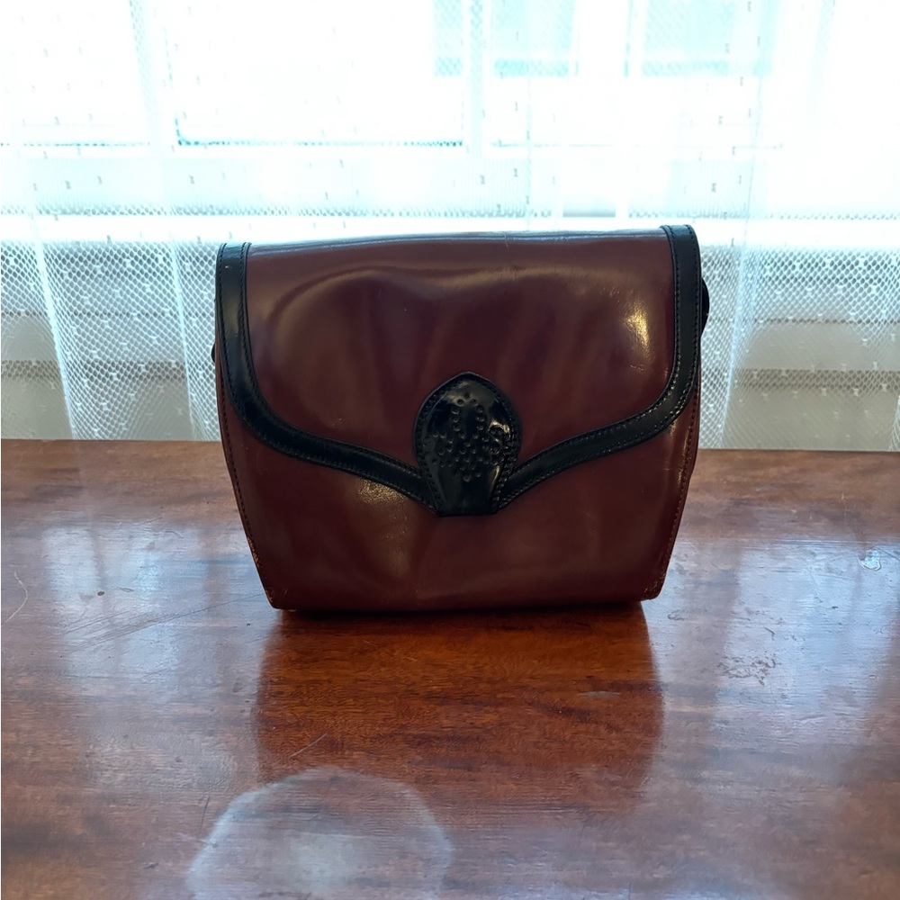 Vintage 80s Perry Ellis Italian Learher Burgundy and Black Leather Crossbody Bag